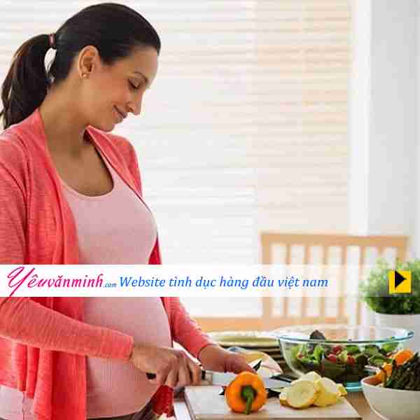 Những món ăn phụ nữ mang thai nên tránh 